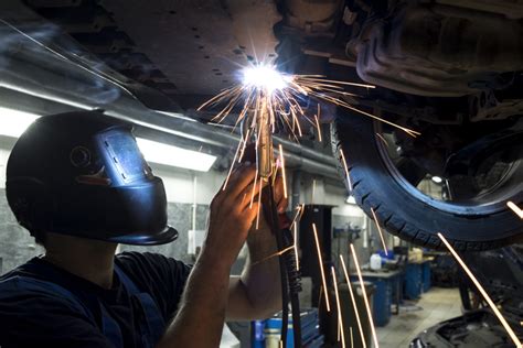 automotive metal fabrication training courses|automotive welding courses.